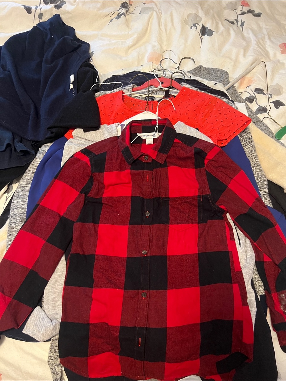 Old Navy Red & Black Buffalo Plaid Button-Down Shirt